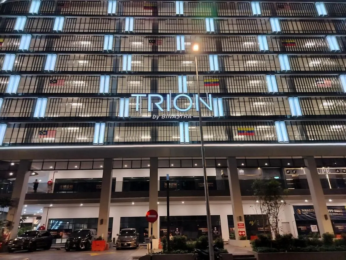 Trion Kl Infinity Pool Near Klcc 7Pax Apartment Kuala Lumpur
