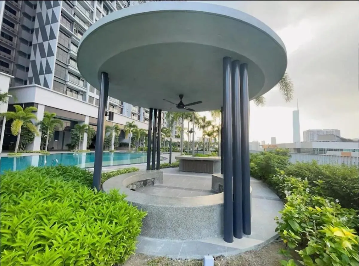 Apartmán Trion Kl Infinity Pool Near Klcc 7Pax Kuala Lumpur 0*,  Malajsie